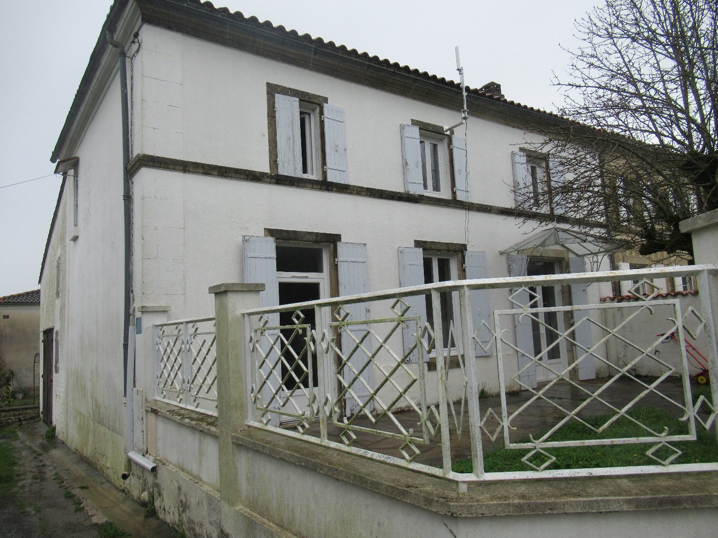Maison de village à SAINT PIERRE DE L’ILE (17330) - 3011434390