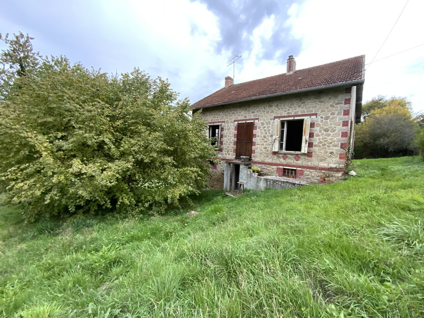 Maison à GENOUILLAC (23350) - 3011441738