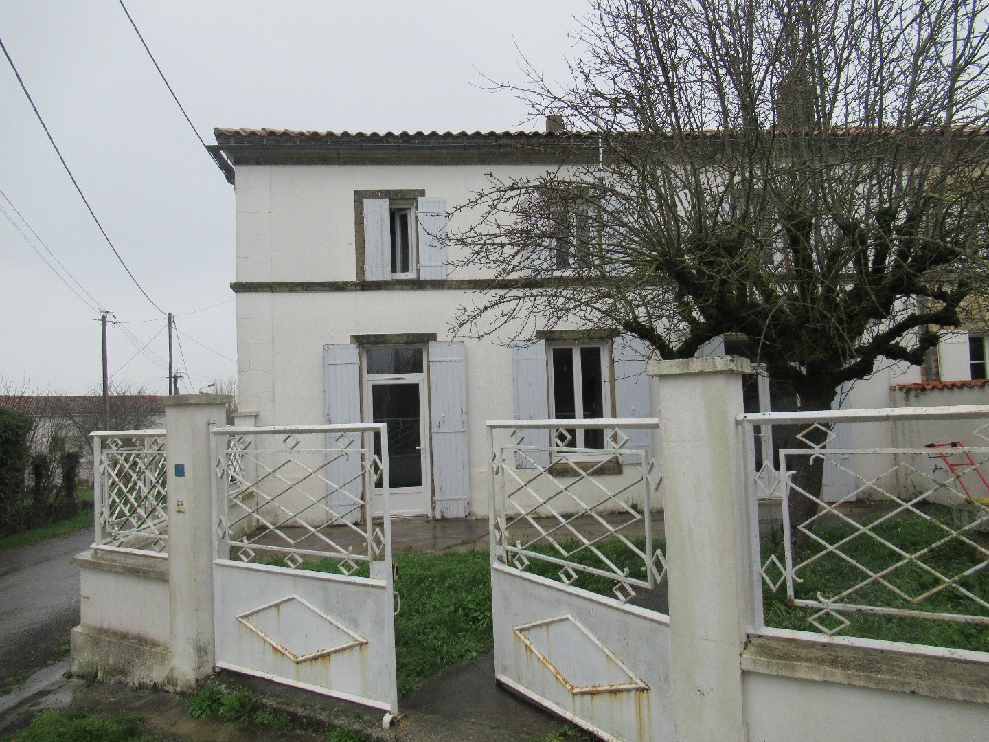 Maison de village à SAINT PIERRE DE L’ILE (17330) - 3011434390