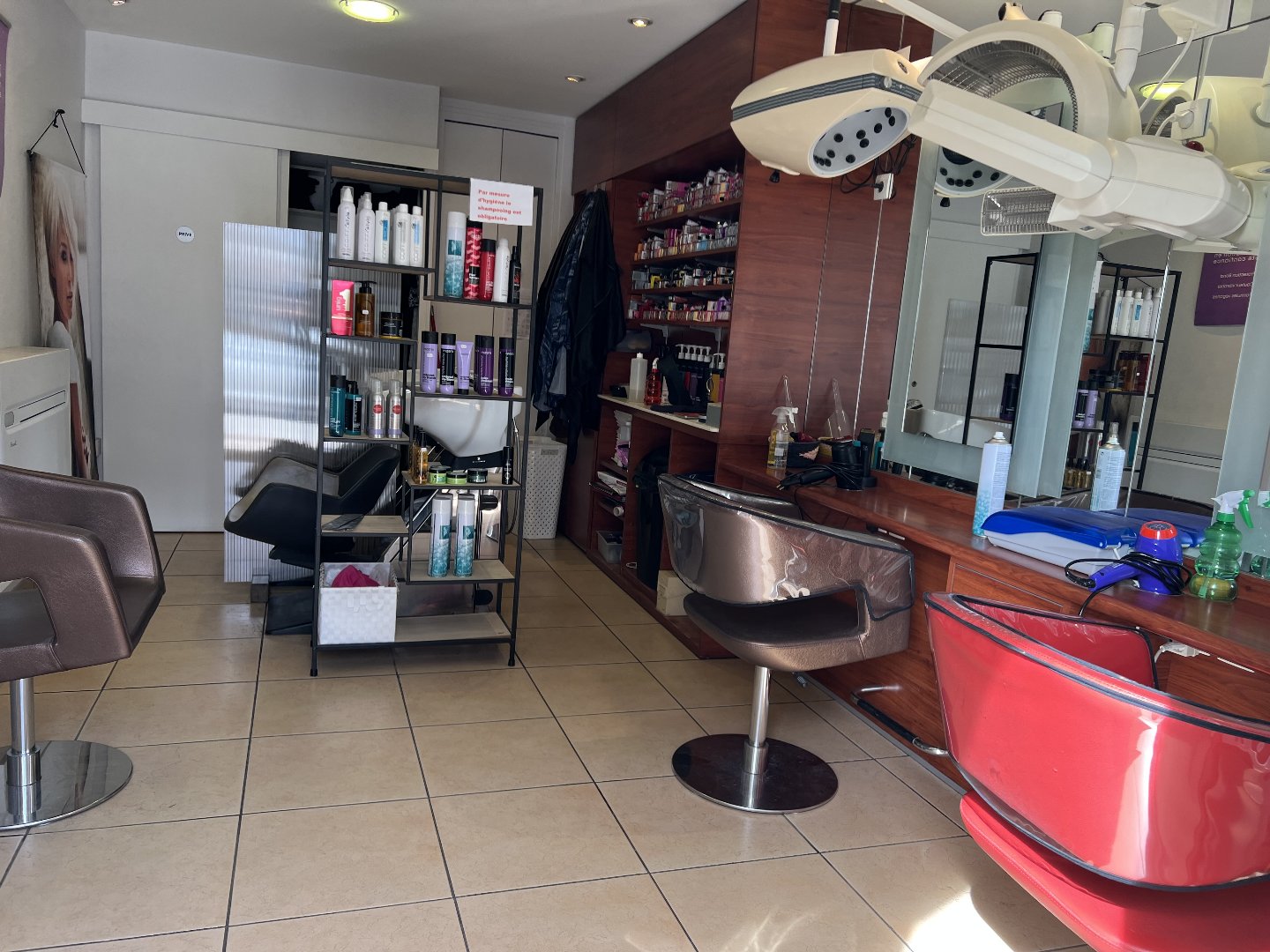 Salon de coiffure à SAINT PRYVE ST MESMIN (45750) - 3011434912