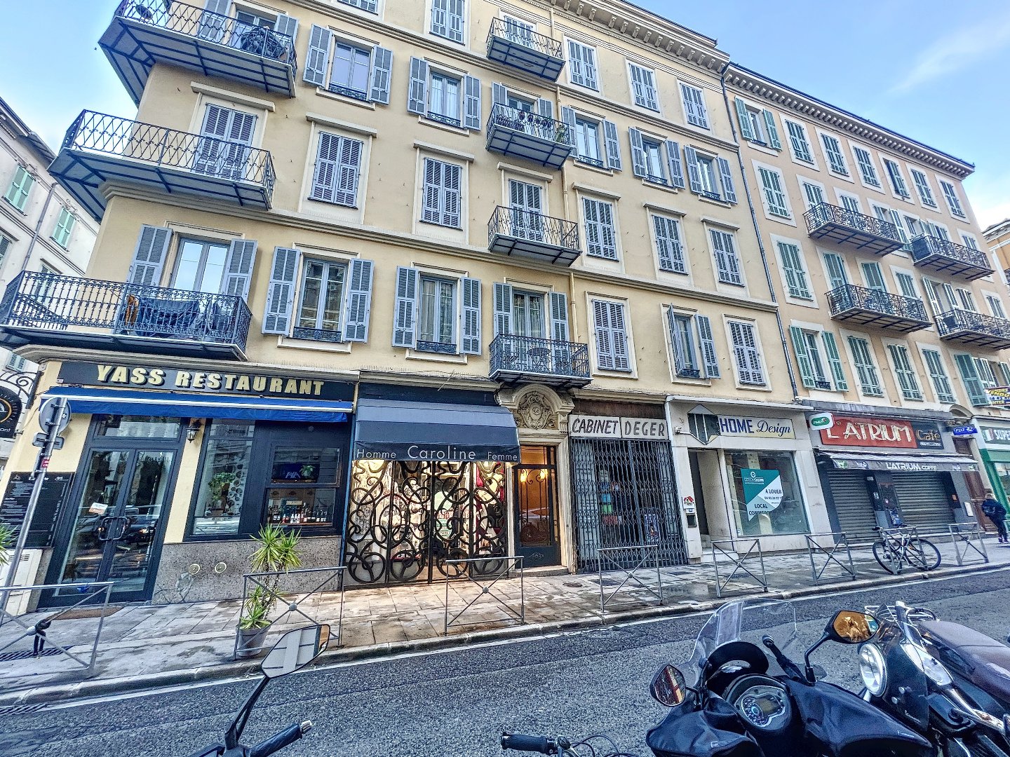 Local commercial à NICE (06000) - 3011435687