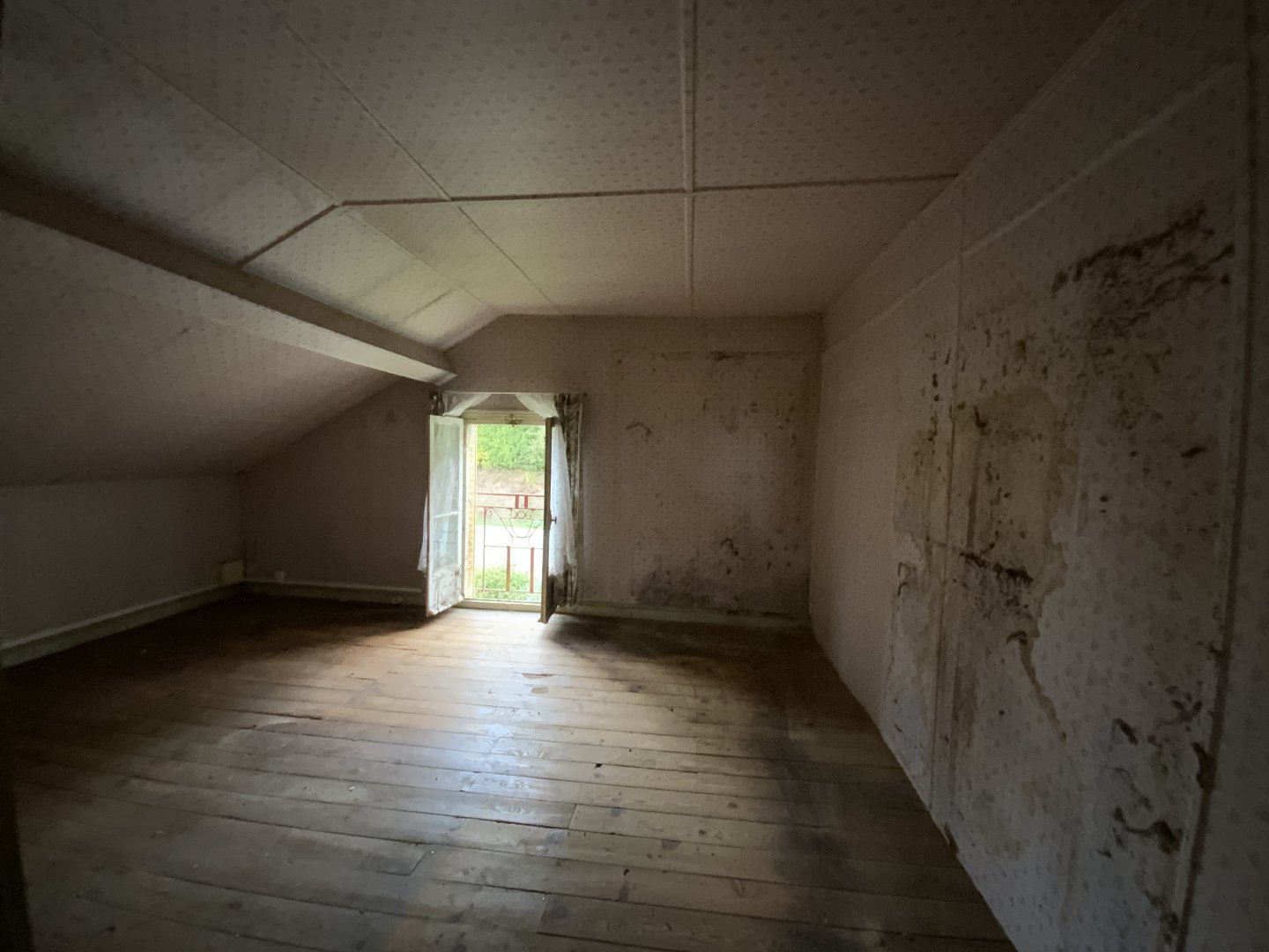 Maison à GENOUILLAC (23350) - 3011441738